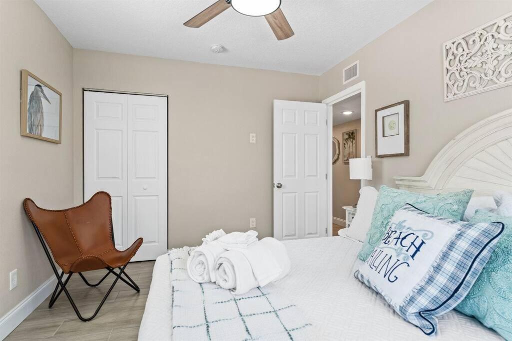 7 Bedroom 5 Bath Home With Cottage On Clearwater Beach! Exterior foto